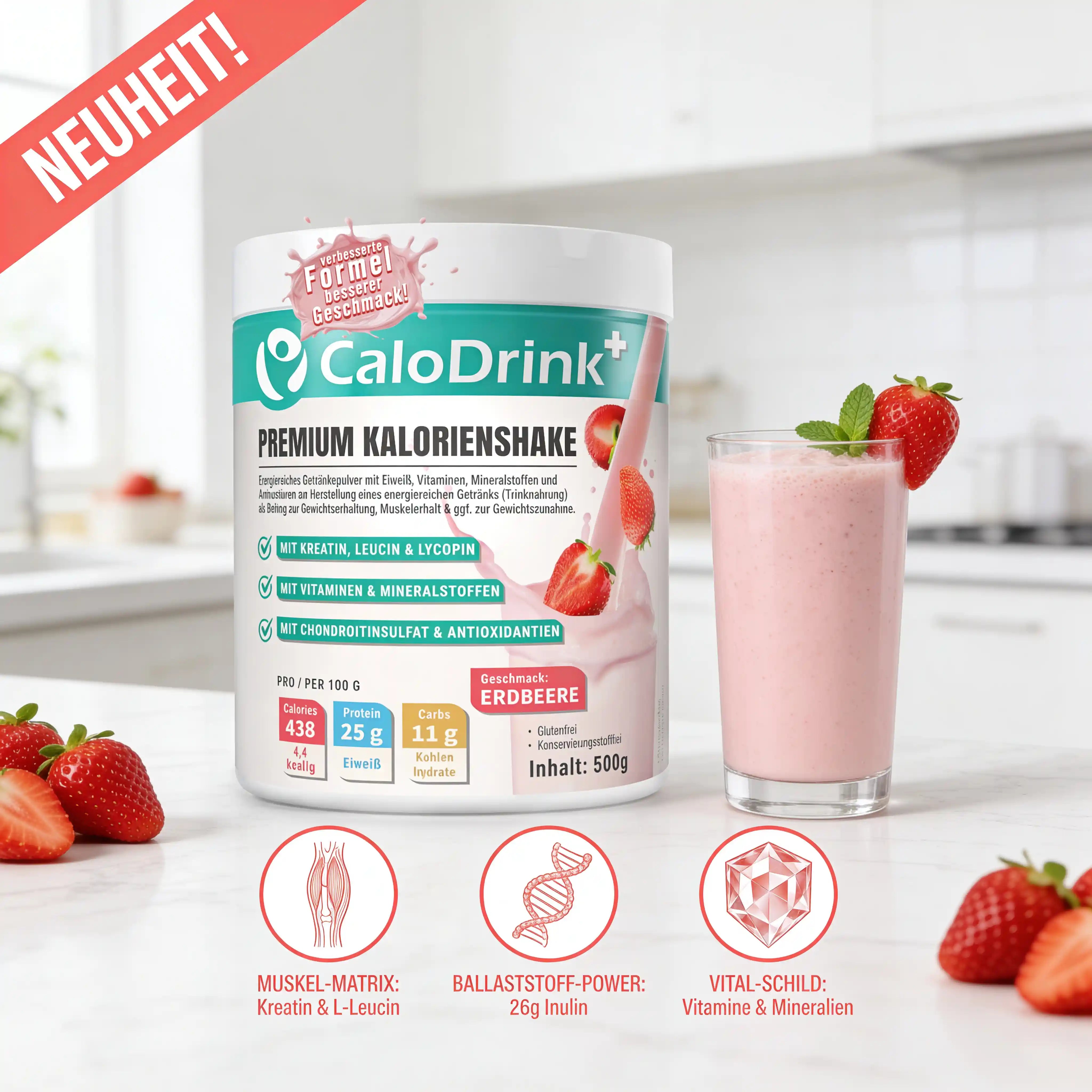 Werbebanner für CaloDrink Plus Erdbeere als Neuheit in der Kategorie Shakes. Das Bild zeigt ein 500g-Standbeutel-Design neben einem cremigen, rosa Erdbeer-Shake in einem Glas, garniert mit frischen Erdbeeren. Im oberen Bereich ist ein rotes „NEUHEIT!“-Banner sowie der Schriftzug „SHAKES“ zu sehen. Am unteren Bildrand werden drei zentrale USPs hervorgehoben: die Muskel-Matrix mit Kreatin und L-Leucin, die Ballaststoff-Power mit 26g Inulin sowie der Vital-Schild mit essenziellen Vitaminen und Mineralien.